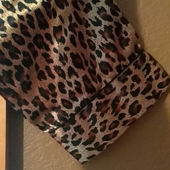 Night gown - Picture 3 of 4